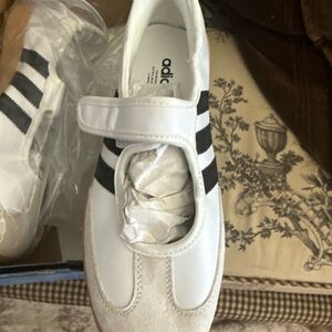 Adidas Women’s White and Black Sneakers Velcro Samba’s
